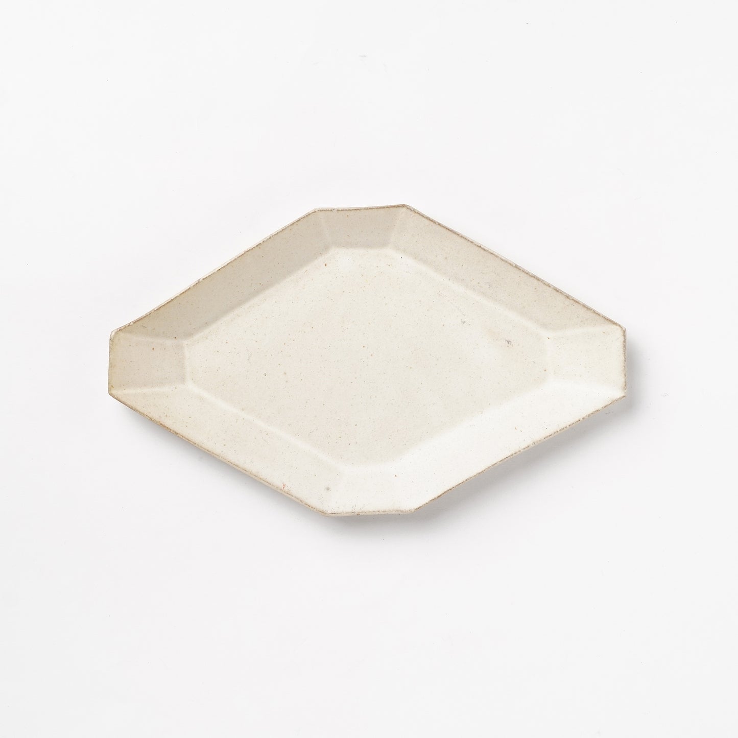 Yuta Tsukamoto diamond-shaped Plate White