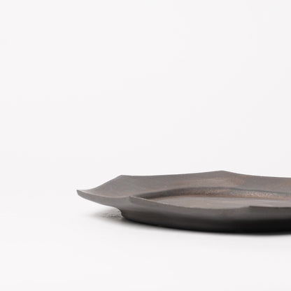 Yuta Tsukamoto Octagon Dinner Plate Black