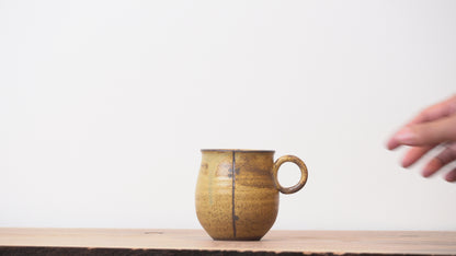 Toshinobu Araya Ryukakugama Round Mug