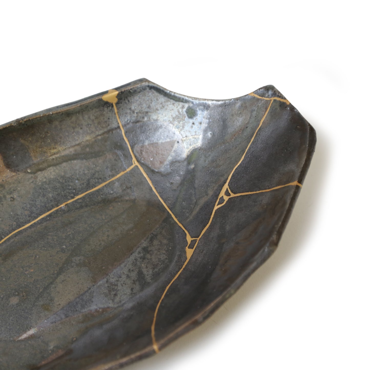 Toru Kikuchi KINTSUGI Oval Plate Large GOLD