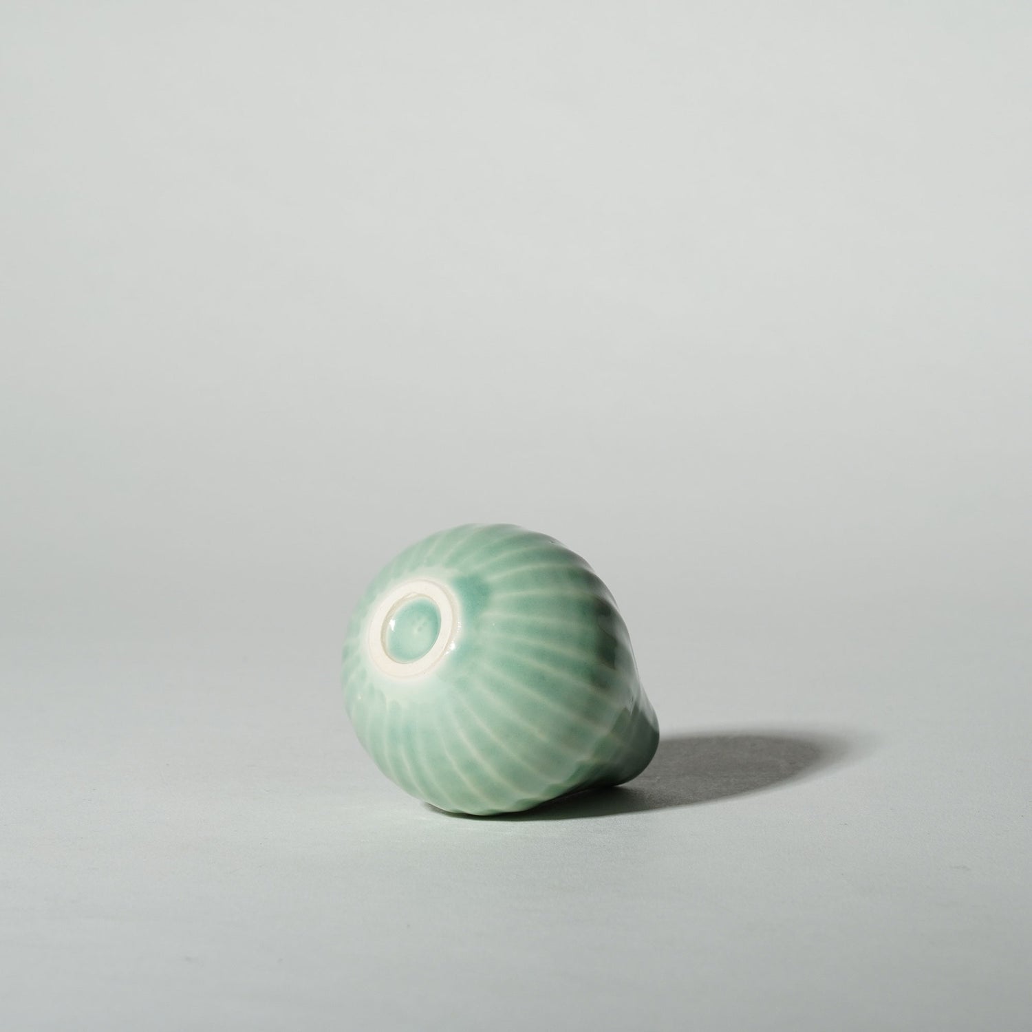 aya Ogawa Japanese pottery Tokyo vase vessel