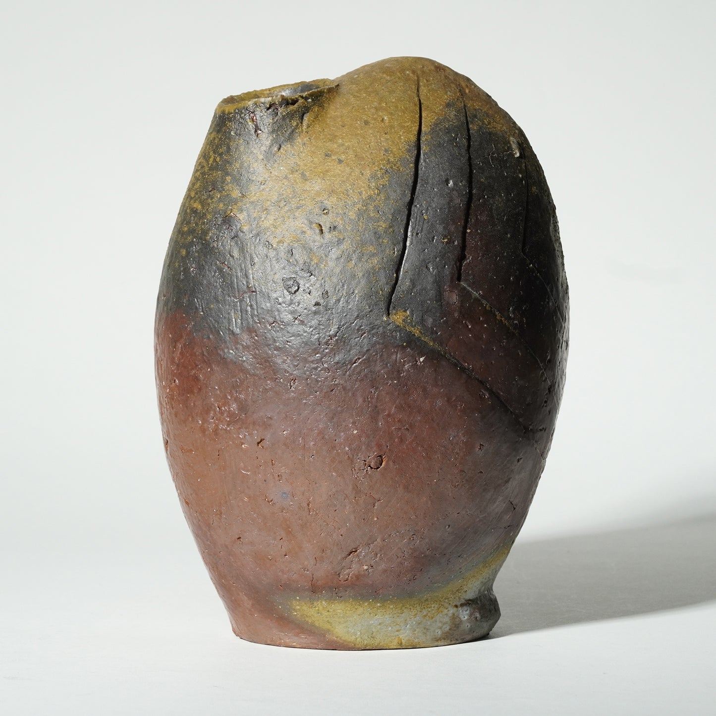 Ichiro Mori Japanese pottery Bizen vase vessel object