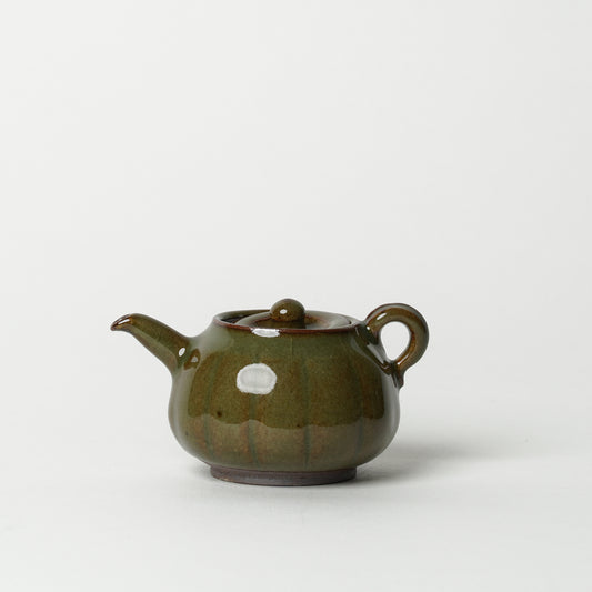 Toshinobu Araya Ryukakugama Soy Sauce Server